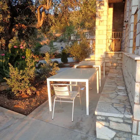 Menina Farm - Traditional Stones Country Houses To Rent Διαμέρισμα
