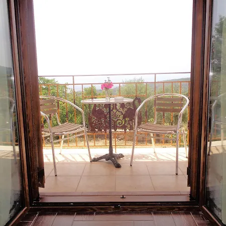 Menina Farm - Traditional Stones Country Houses To Rent * Kato Karvelion