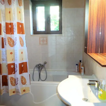 Menina Farm - Traditional Stones Country Houses To Rent *